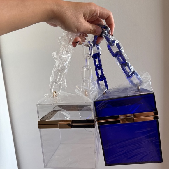Acrylic box purse - Picture 2 of 3